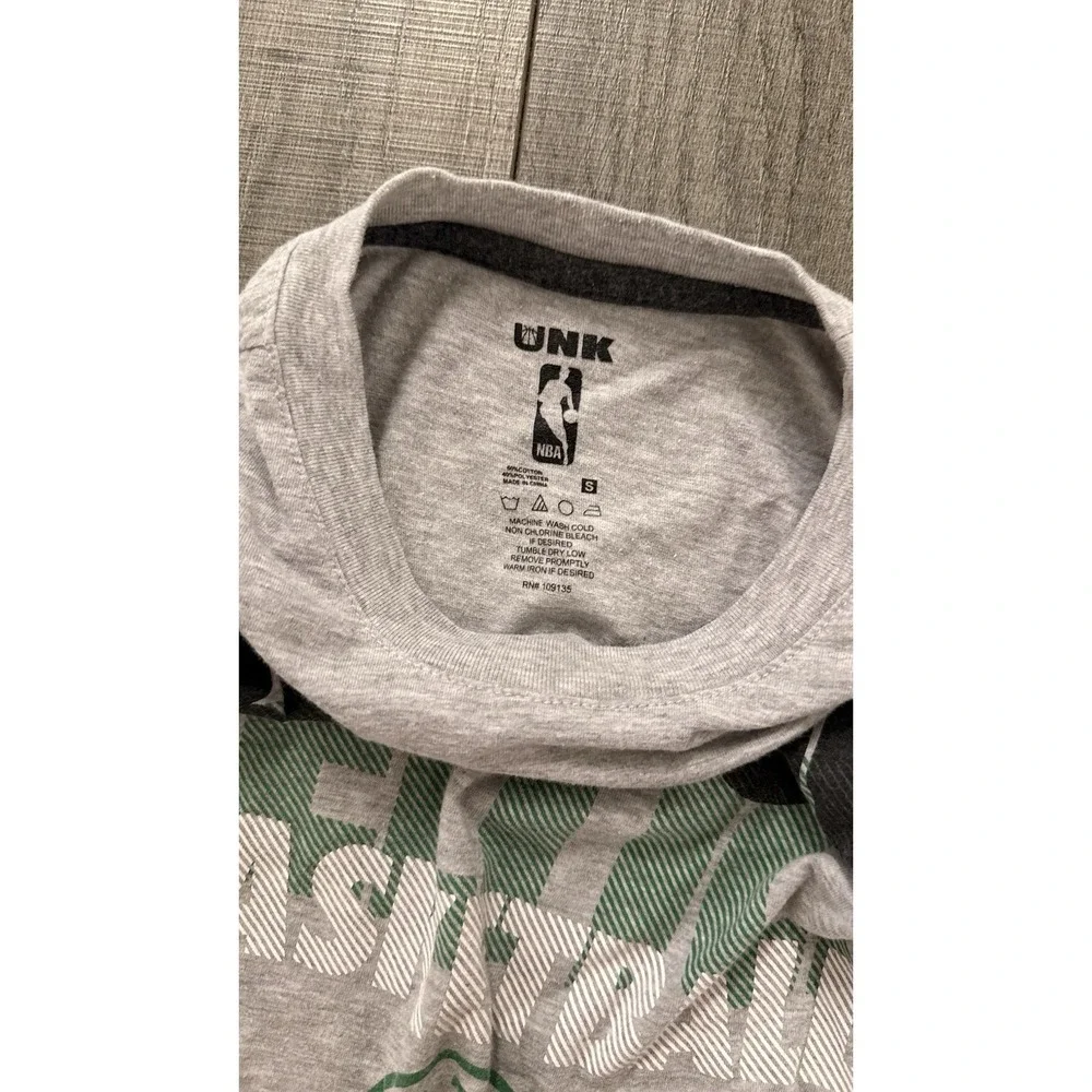 UNK Boston Celtics NBA Basketball Long Sleeve Shirt Gray Size S